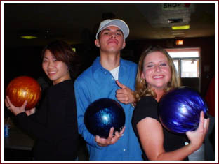  Ashley, Sam and Sarah posing like Charlie's Angels -- this was actually unintentional, it just came out that way 