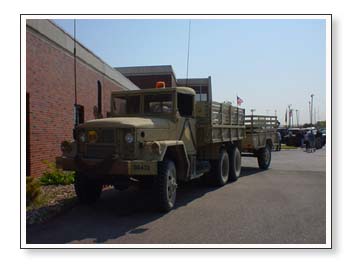  another picture of Bob's duece 